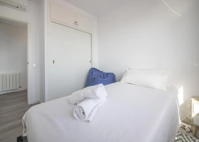 R143 Beachfront Dorianne Apartament Calafell