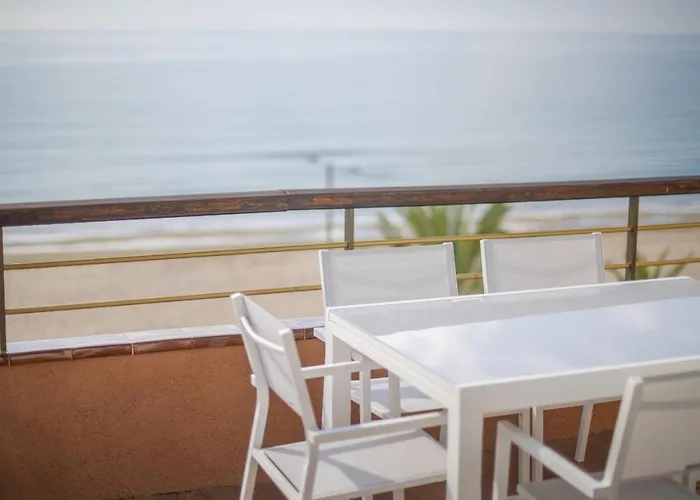 R143 Beachfront Dorianne *